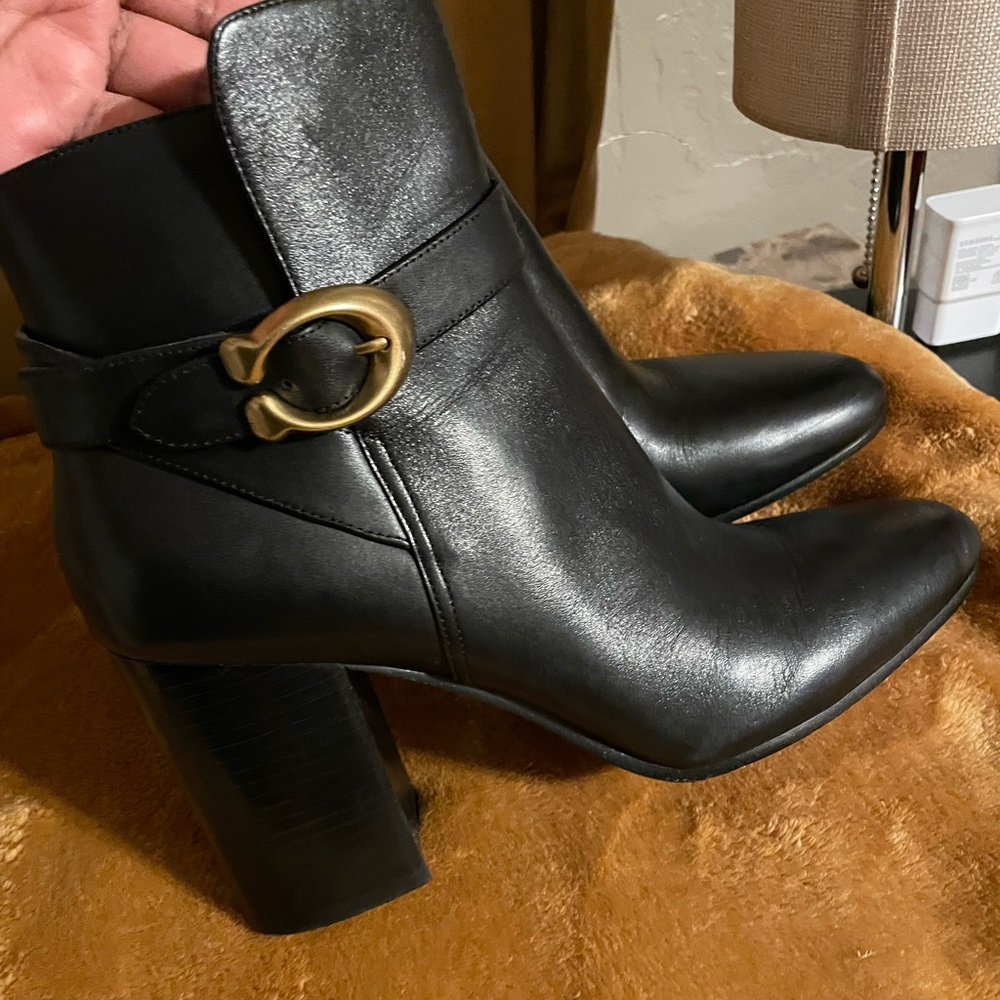 Delaney Signature Buckle Heel Bootie size 8.5